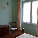 Maison De Plain-pied Avec Jardin Clos, Jeux Enfants, Velos, Animaux Acceptes, Proche Montbron - Fr-1-653-6 * Vouthon