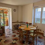 Maison De Plain-pied Avec Jardin Clos, Jeux Enfants, Velos, Animaux Acceptes, Proche Montbron - Fr-1-653-6 Holiday home Vouthon