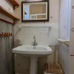 Maison De Plain-pied Avec Jardin Clos, Jeux Enfants, Velos, Animaux Acceptes, Proche Montbron - Fr-1-653-6