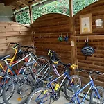 Maison De Plain-pied Avec Jardin Clos, Jeux Enfants, Velos, Animaux Acceptes, Proche Montbron - Fr-1-653-6 * Vouthon