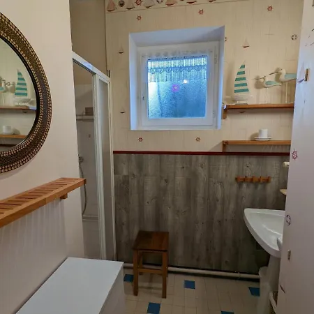 Maison De Plain-pied Avec Jardin Clos, Jeux Enfants, Velos, Animaux Acceptes, Proche Montbron - Fr-1-653-6 Prázdninový dům *