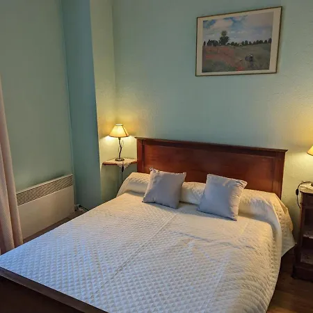 Maison De Plain-pied Avec Jardin Clos, Jeux Enfants, Velos, Animaux Acceptes, Proche Montbron - Fr-1-653-6 Vouthon