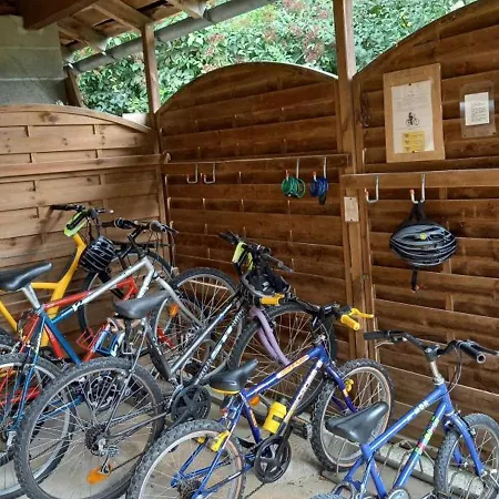 Maison De Plain-pied Avec Jardin Clos, Jeux Enfants, Velos, Animaux Acceptes, Proche Montbron - Fr-1-653-6 * Vouthon