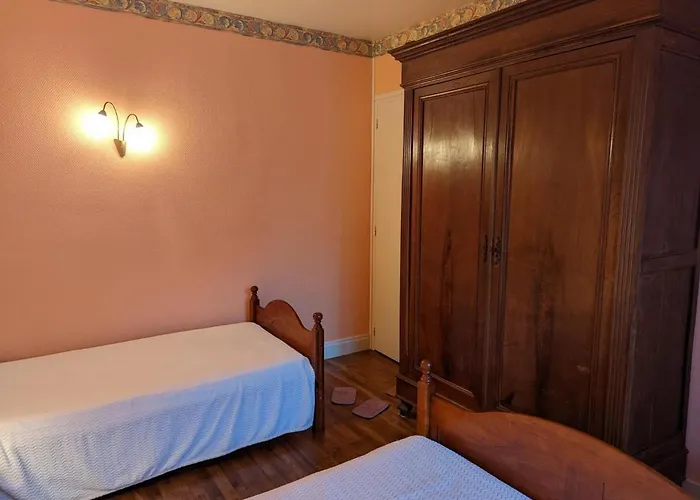 Maison De Plain-pied Avec Jardin Clos, Jeux Enfants, Velos, Animaux Acceptes, Proche Montbron - Fr-1-653-6 度假居 Vouthon