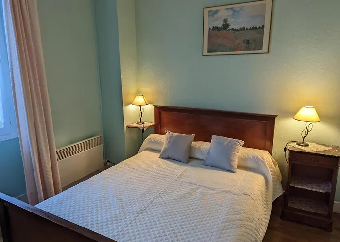 Maison De Plain-pied Avec Jardin Clos, Jeux Enfants, Velos, Animaux Acceptes, Proche Montbron - Fr-1-653-6 Vouthon