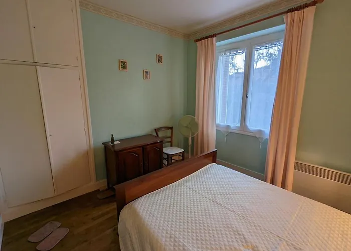 度假居 Maison De Plain-pied Avec Jardin Clos, Jeux Enfants, Velos, Animaux Acceptes, Proche Montbron - Fr-1-653-6